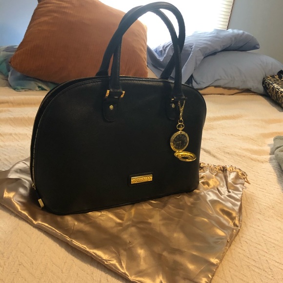 Joy & Iman Handbags - NWOT Joy & Iman Genuine Black Leather Handbag